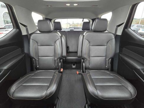 Used 2021 Chevrolet Traverse Premier w/ Redline Edition image 18