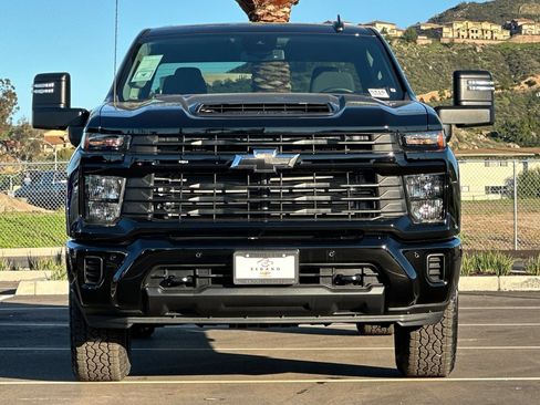 New 2026 Chevrolet Silverado 2500 Custom w/ Custom Value Package image 9