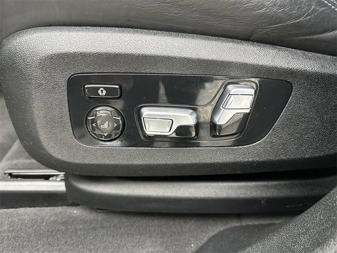 Used 2021 BMW X6 M w/ Competition Package image 12