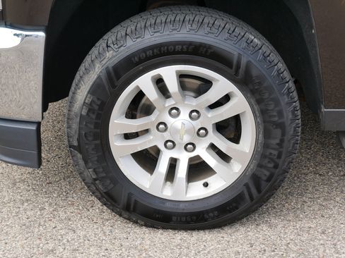 Certified 2018 Chevrolet Silverado 1500 LT w/ All Star Edition AWD/4WD image 7