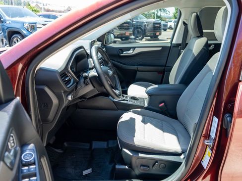 Used 2021 Ford Escape SE w/ SE Sport Appearance Package AWD/4WD image 11