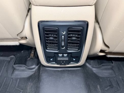 Used 2014 Jeep Grand Cherokee Limited w/ Trailer Tow Group IV AWD/4WD image 10