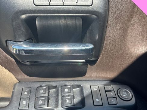 Used 2017 Chevrolet Silverado 1500 LTZ w/ Texas Edition RWD image 9