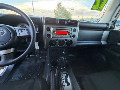 Used 2012 Toyota FJ Cruiser 4WD w/ Convenience Pkg image 24