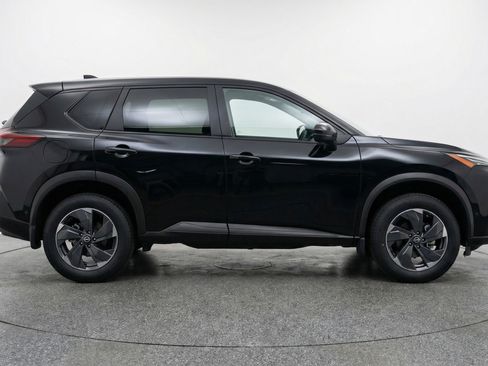 Used 2025 Nissan Rogue SV AWD/4WD image 11