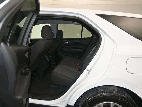 Used 2024 Chevrolet Equinox LT AWD/4WD image 22