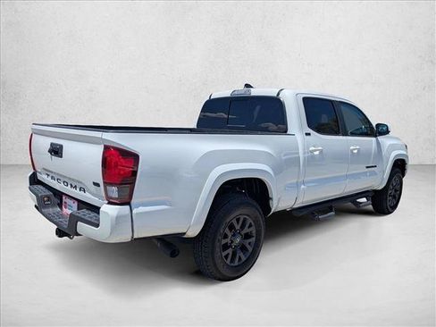 Used 2021 Toyota Tacoma SR5 RWD image 5