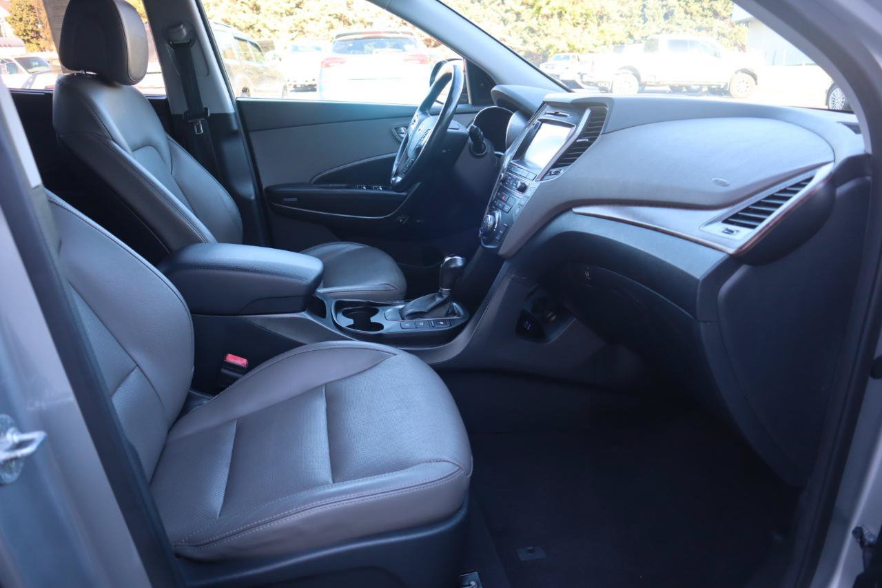 Used 2017 Hyundai Santa Fe AWD w/ SE Ultimate Tech Package 03 image 37