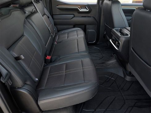 Used 2022 Chevrolet Silverado 1500 High Country image 35