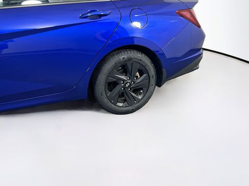 Used 2023 Hyundai Elantra SEL FWD image 28