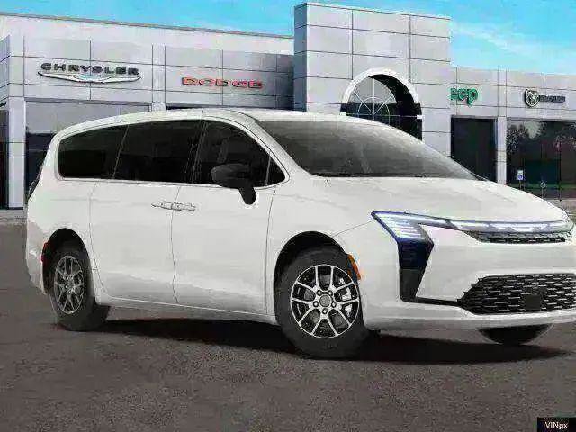 New 2027 Chrysler Pacifica Select FWD image 11