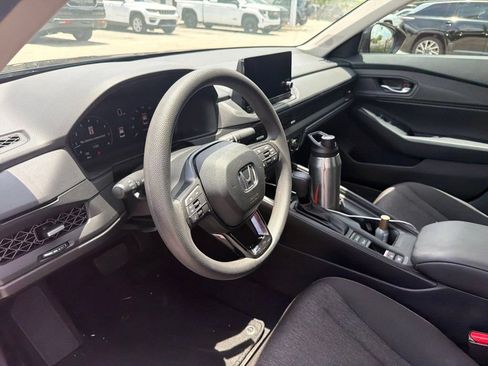 Used 2025 Honda Accord SE image 11