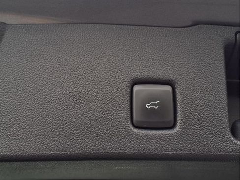 Certified 2024 Ford Escape Active w/ Cold Weather Package FWD image 6