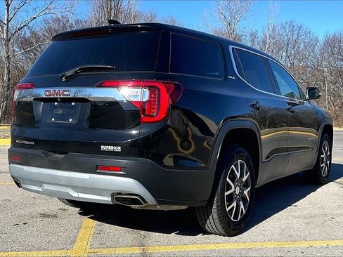 Used 2023 GMC Acadia SLE image 6