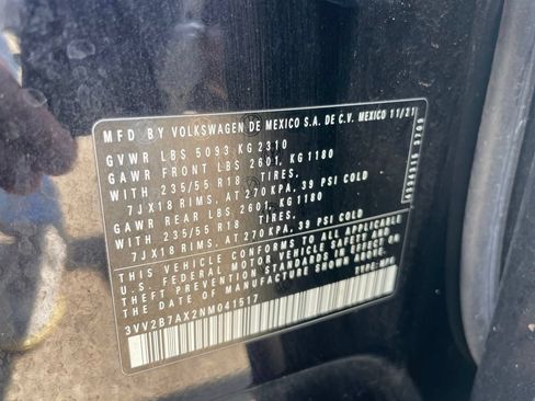 Used 2022 Volkswagen Tiguan SE w/ Panoramic Sunroof Package AWD/4WD image 37