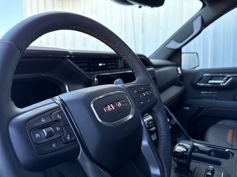 Used 2024 GMC Sierra 1500 AT4 w/ Technology Package image 15