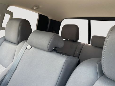 Used 2016 Toyota Tundra SR5 AWD/4WD image 36