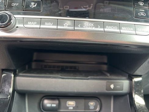 Certified 2025 Kia Seltos EX AWD/4WD image 22