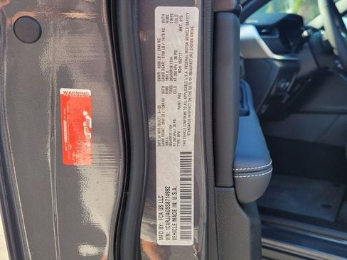 New 2025 Jeep Grand Cherokee L Laredo w/ Luxury Tech Group I image 16