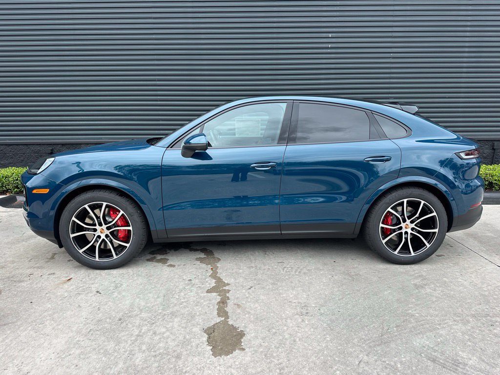 Certified 2026 Porsche Cayenne S AWD/4WD image 2