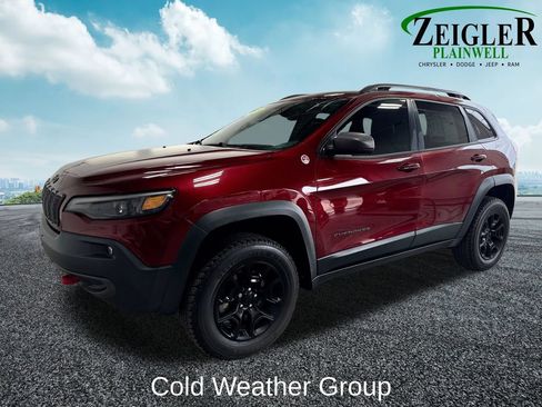 Used 2019 Jeep Cherokee Trailhawk w/ Comfort & Convenience Group AWD/4WD image 2