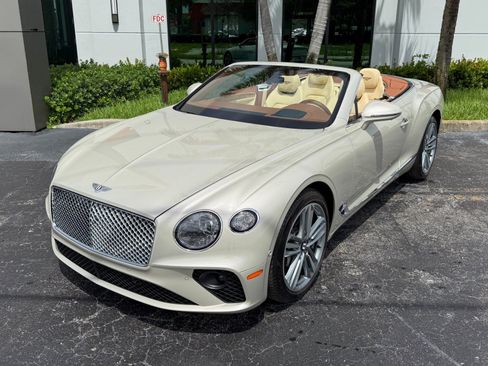 Used 2023 Bentley Continental GT Mulliner AWD/4WD image 15