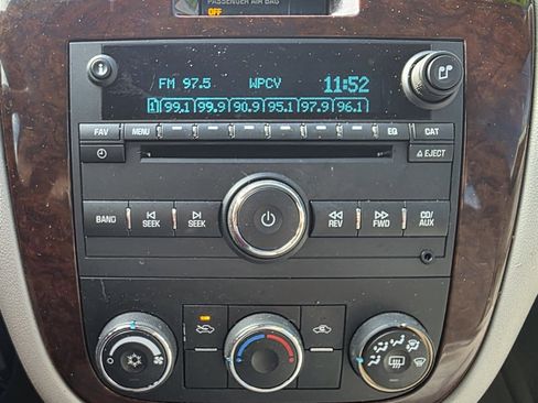 Used 2011 Chevrolet Impala LS image 22