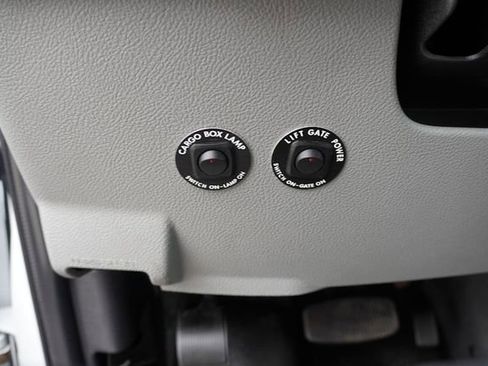 Used 2024 Ford E-450 and Econoline 450 Super Duty w/ Power Windows & Locks Group image 19