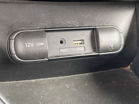 Used 2016 Kia Soul FWD image 21