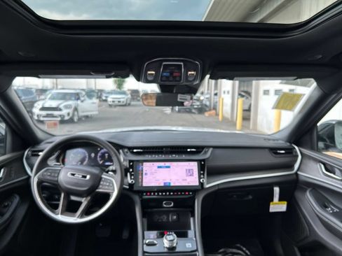 New 2026 Jeep Grand Cherokee L Limited AWD/4WD image 13