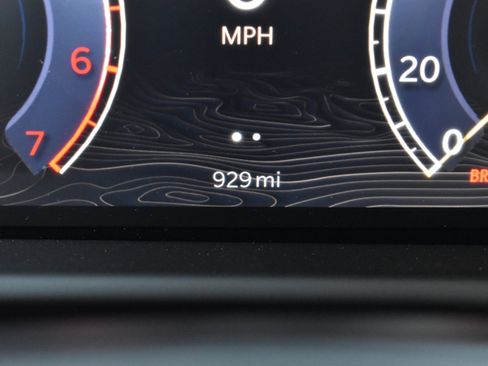 Used 2025 Jeep Wagoneer L Series II w/ Premium Group I image 32