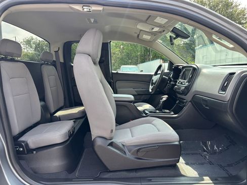 Used 2022 Chevrolet Colorado W/T w/ WT Convenience Package RWD image 24