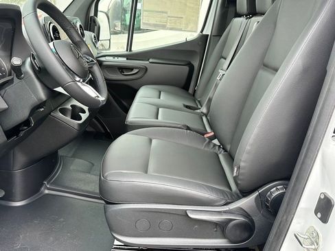 New 2025 Mercedes-Benz Sprinter 2500 image 5