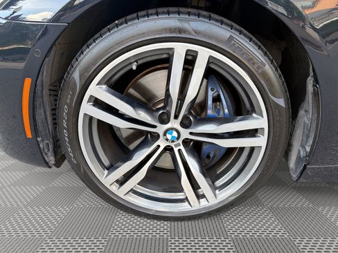 Used 2019 BMW 750i w/ M Sport Package RWD image 19