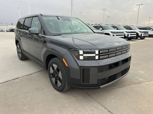 New 2026 Hyundai Santa Fe SE image 2