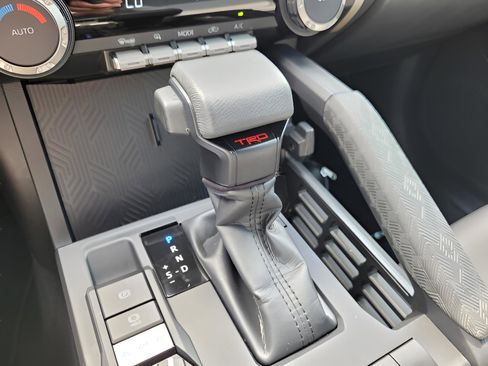 Certified 2025 Toyota Tacoma TRD Sport image 22