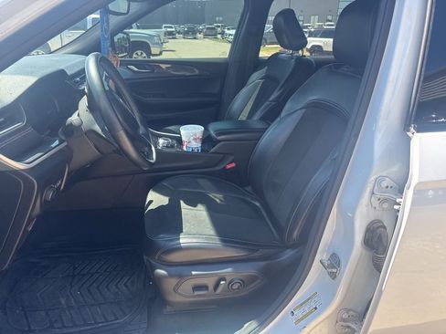 Used 2021 Jeep Grand Cherokee L Laredo AWD/4WD image 7