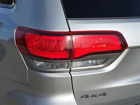 Used 2017 Jeep Grand Cherokee Trailhawk w/ Trailhawk Luxury Group image 38