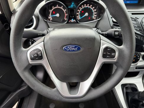 Used 2018 Ford Fiesta SE image 19