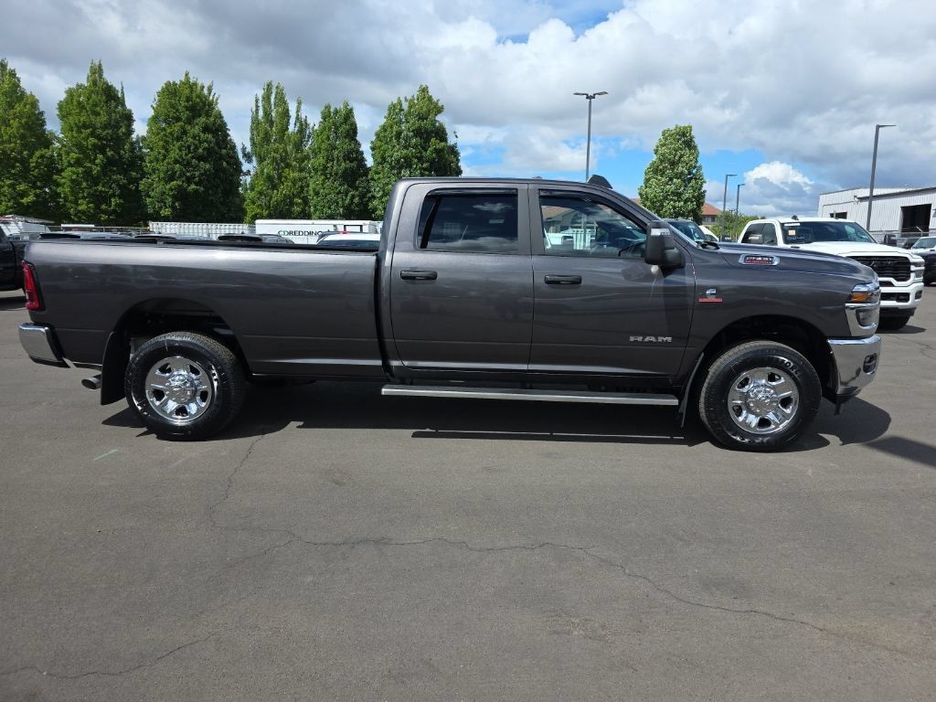 Used 2025 RAM 2500 Big Horn AWD/4WD image 6