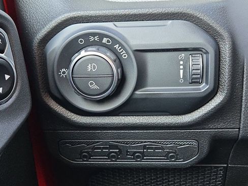 New 2025 Jeep Gladiator Sport image 30