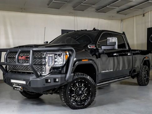 Used 2022 GMC Sierra 2500 Denali w/ Denali Ultimate Package AWD/4WD image 4