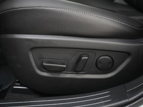 Certified 2025 MAZDA CX-50 AWD 2.5 S w/ Premium Package image 23