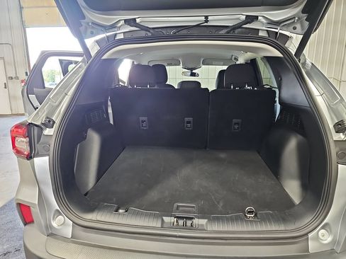 Used 2023 Ford Escape Active w/ Tech Pack #1 AWD/4WD image 12