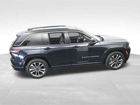 Used 2024 Jeep Grand Cherokee Overland w/ Luxury Tech Group IV image 60