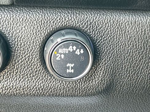 Used 2019 Chevrolet Colorado Z71 image 30