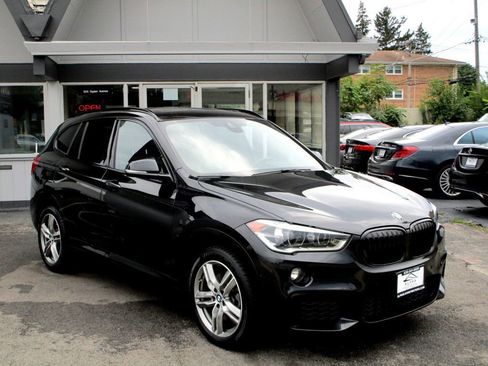 Used 2018 BMW X1 xDrive28i w/ M Sport Package image 7