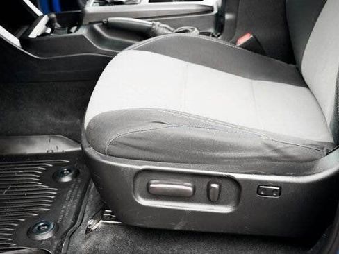 Used 2020 Toyota Tacoma TRD Sport w/ Technology Package image 13