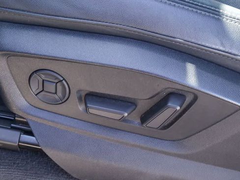 Used 2023 Audi Q7 Premium w/ Convenience Package image 20