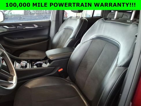 Used 2023 Jeep Grand Cherokee Altitude image 9